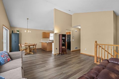 Photo of 2204 Valley Drive, Northfield, MN 55057 (MLS # 7038618)