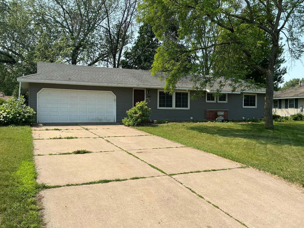 Photo of 340 109th Lane NW, Coon Rapids, MN 55448 (MLS # 7101685)
