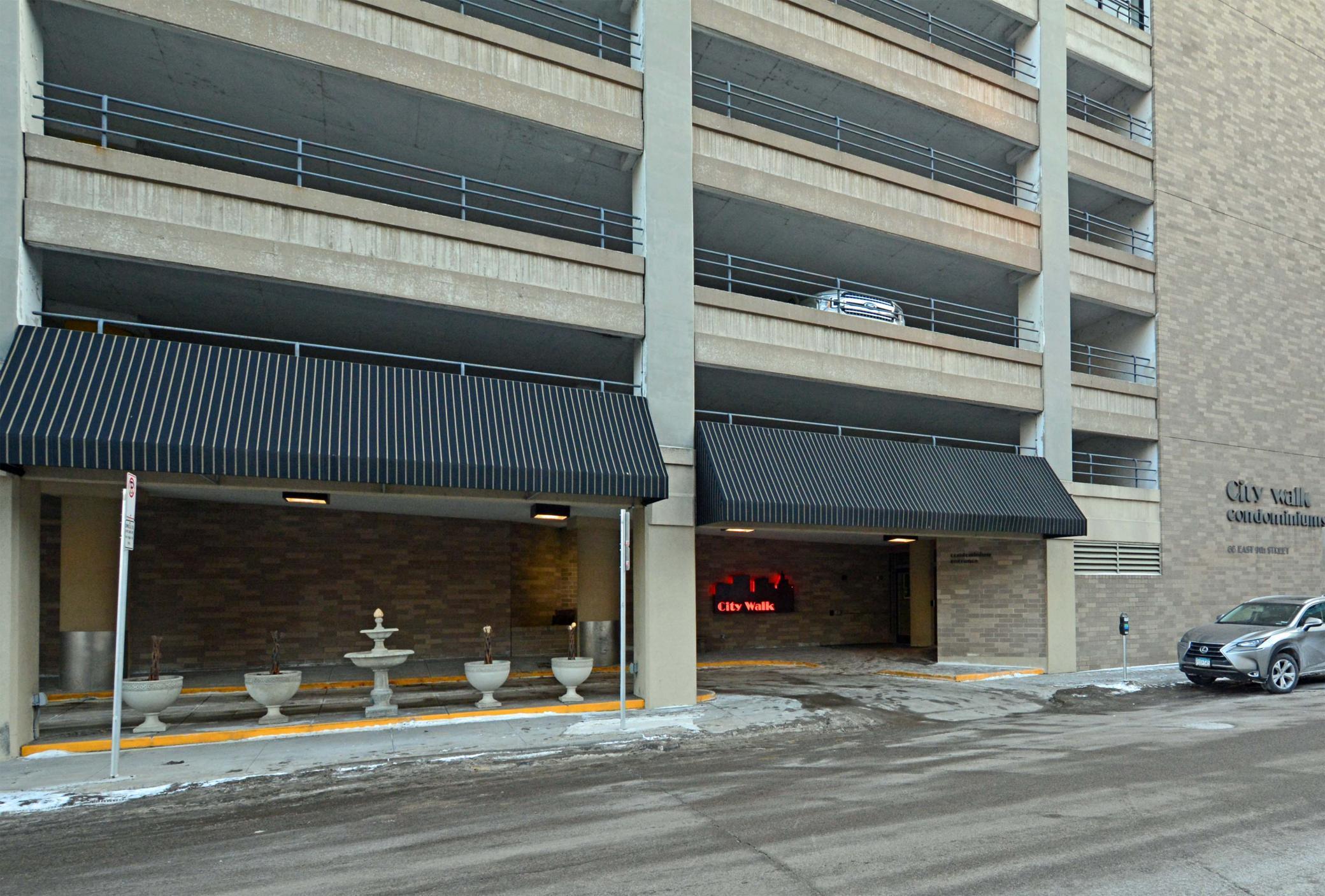 66 9th Street E 2512