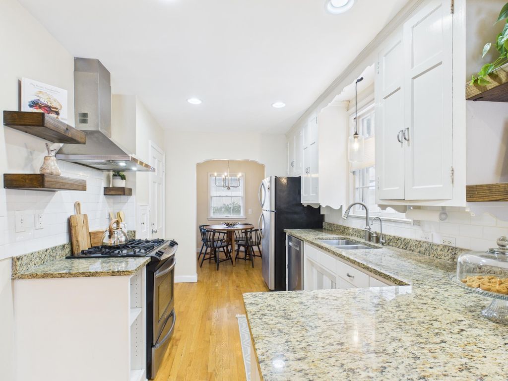 Photo of 4534 Vallacher Avenue, Saint Louis Park, MN 55416 (MLS # 6815511)