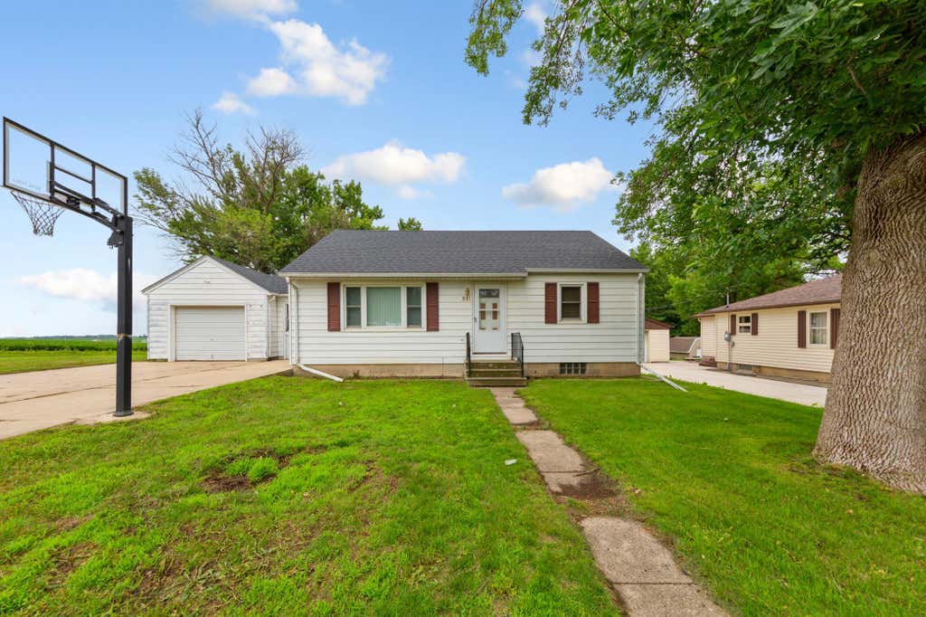 Photo of 531 1st Street SW, New Richland, MN 56072 (MLS # 7101541)