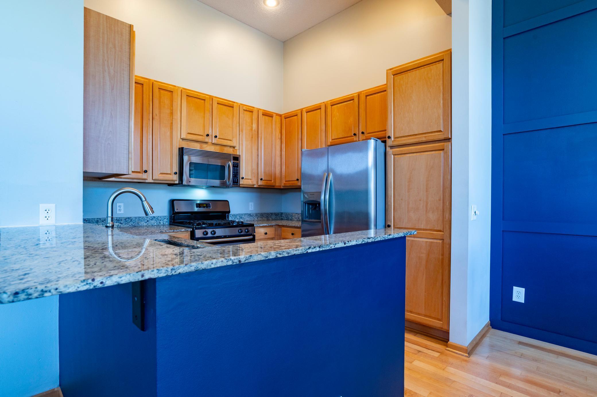 2204 Saint Johns Circle