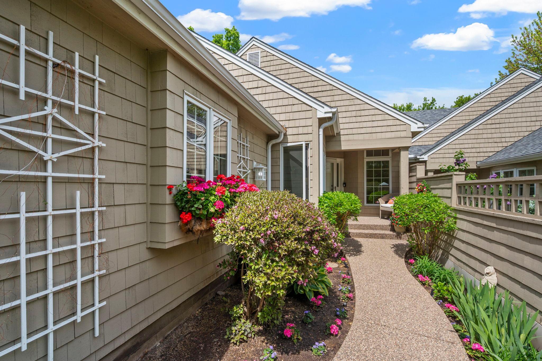 23760 Lawtonka Dr, Excelsior, MN, 55331, USA, 4 Bedrooms Bedrooms, ,3 BathroomsBathrooms,Townhouse,Pending,23760 Lawtonka Dr,7010981