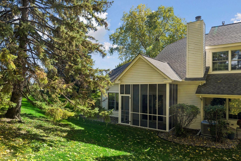 Photo of 11018 Oregon Curve, Bloomington, MN 55438 (MLS # 7157419)