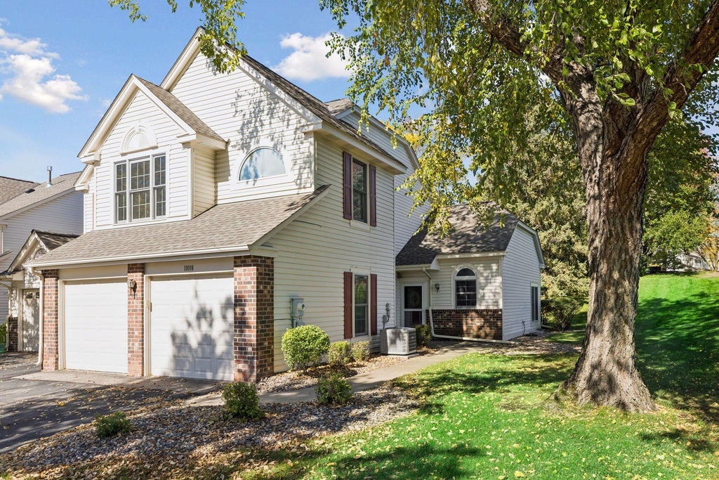 Photo of 11018 Oregon Curve, Bloomington, MN 55438 (MLS # 7157419)