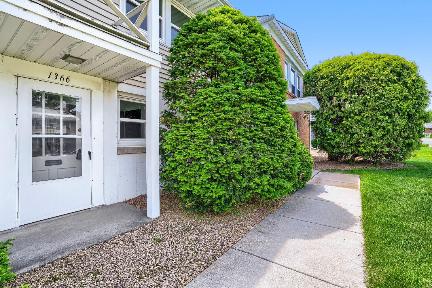 1366 Colonial Drive