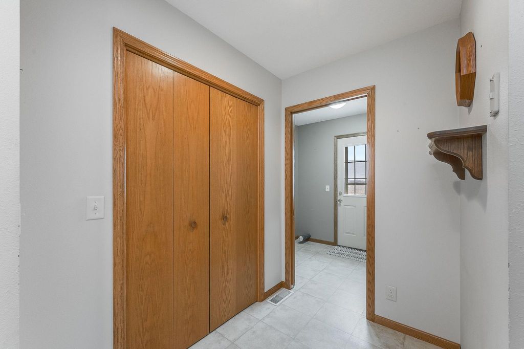 Photo of 811 Burton Lane, Fairmont, MN 56031 (MLS # 7023142)