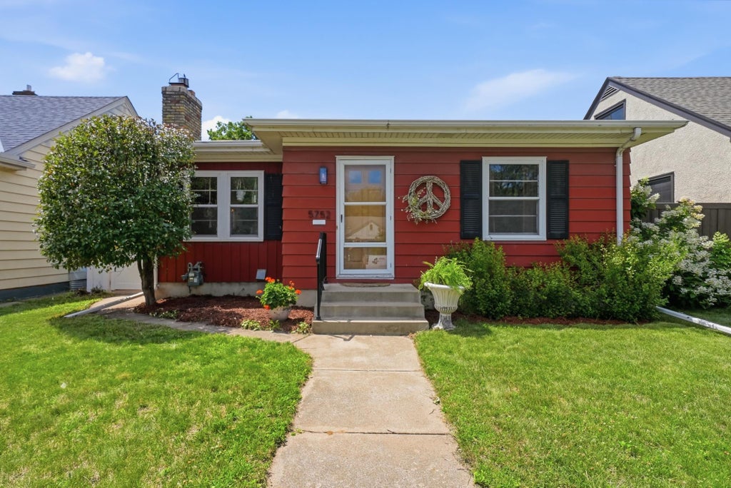 Photo of 5752 23rd Avenue S, Minneapolis, MN 55417 (MLS # 7159081)