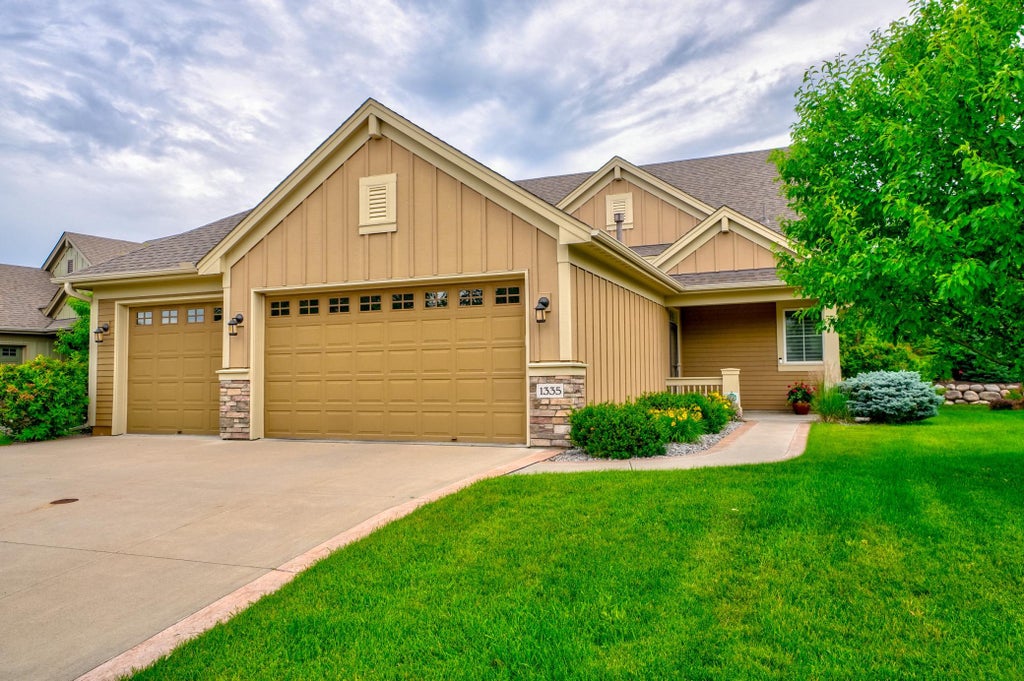 Photo of 1335 Palisade Path, Woodbury, MN 55129 (MLS # 7136547)