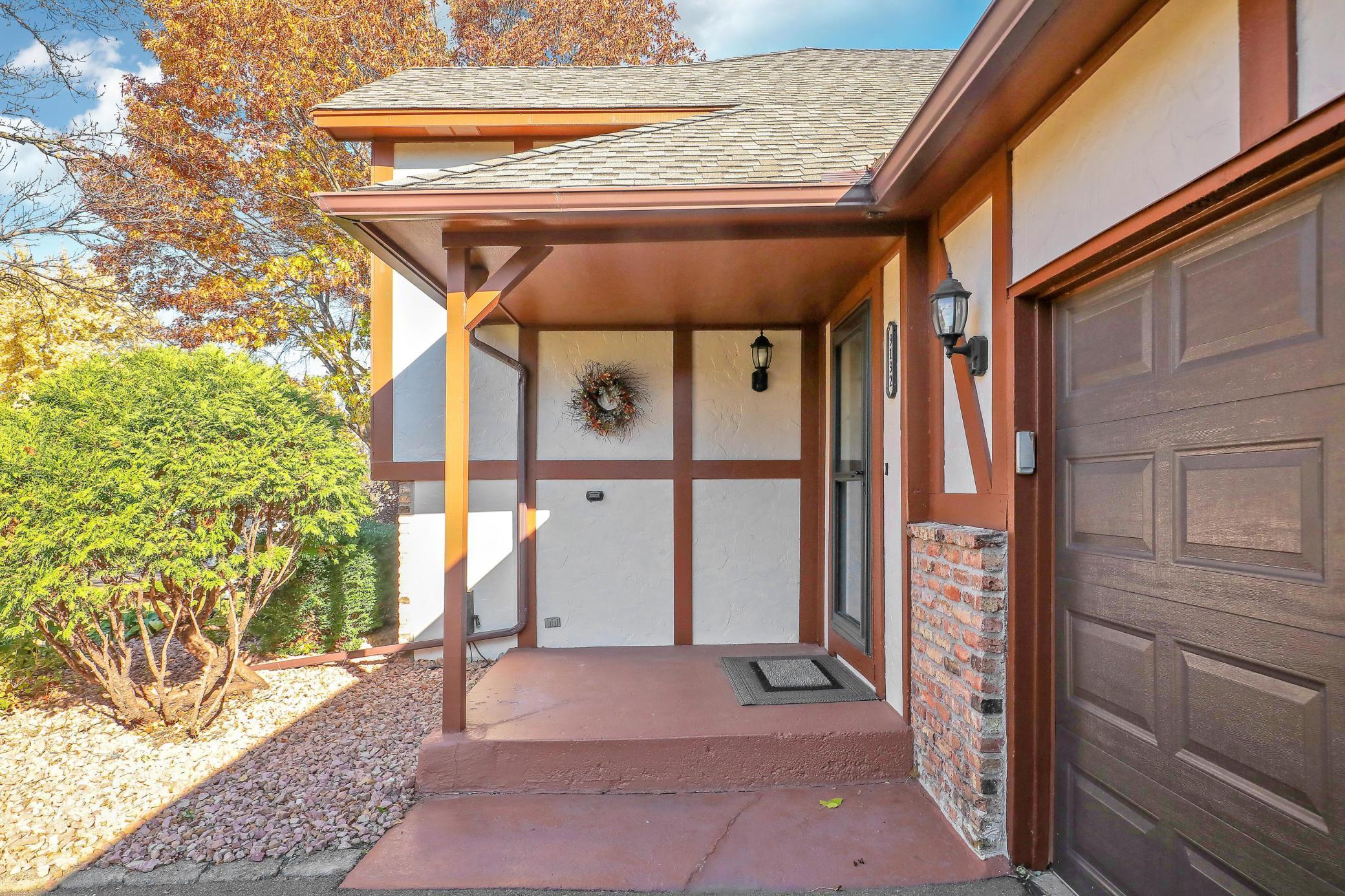 9132 Kirkwood Lane N