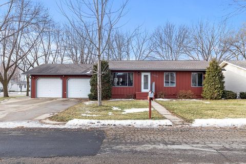 Photo of 1104 Cheryl Avenue, Marshall, MN 56258 (MLS # 7001849)