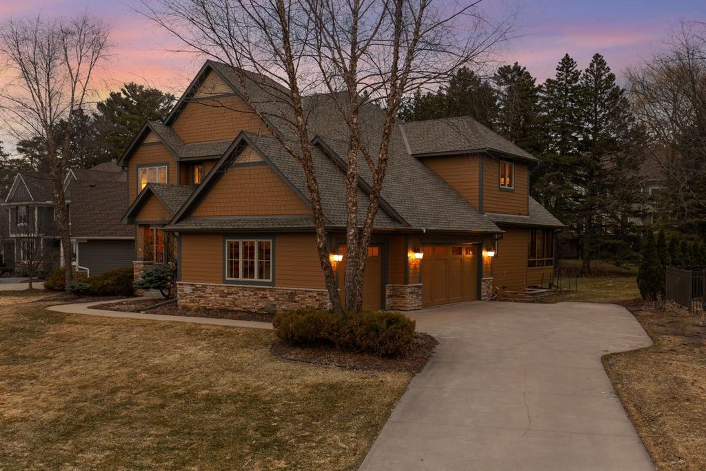 Photo of 2150 Pinehurst Drive, Chanhassen, MN 55317 (MLS # 7015726)