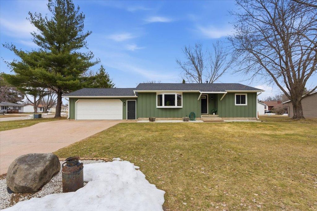 Photo of 1089 Pine Grove Lane, Lake City, MN 55041 (MLS # 7042472)