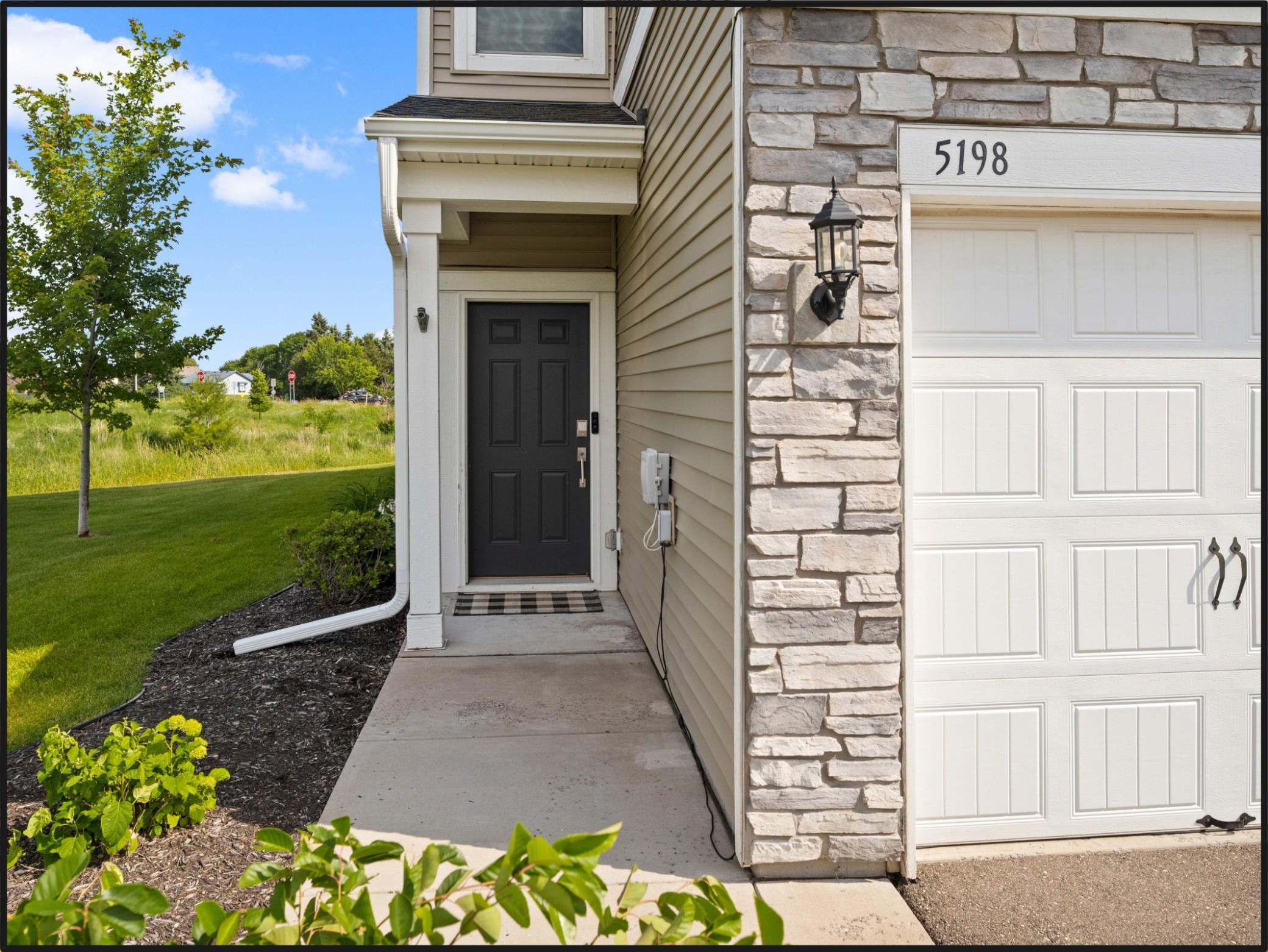 5198 94th Lane N