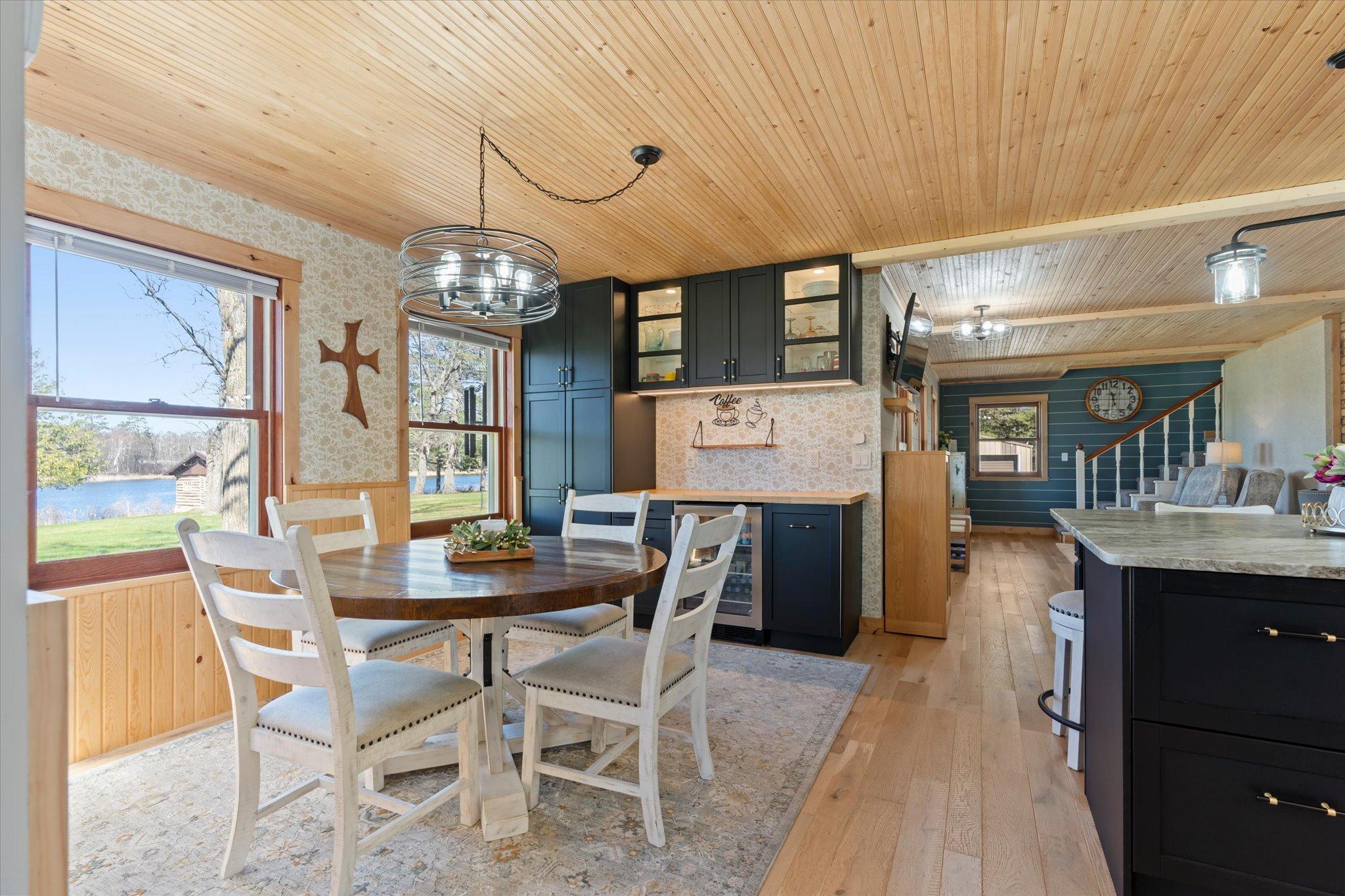 2163 White Pine Point Road SW