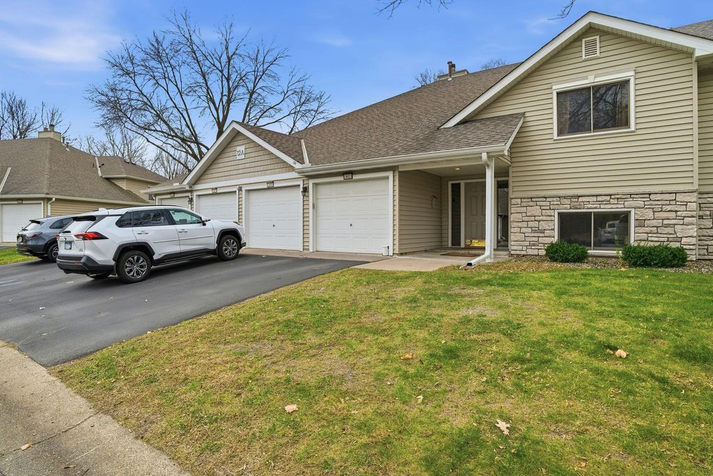 Photo of 14407 Fairway Drive, Eden Prairie, MN 55344 (MLS # 6821407)