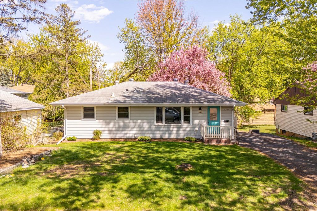 Photo of 3344 Brunswick Avenue N, Crystal, MN 55422 (MLS # 7071122)