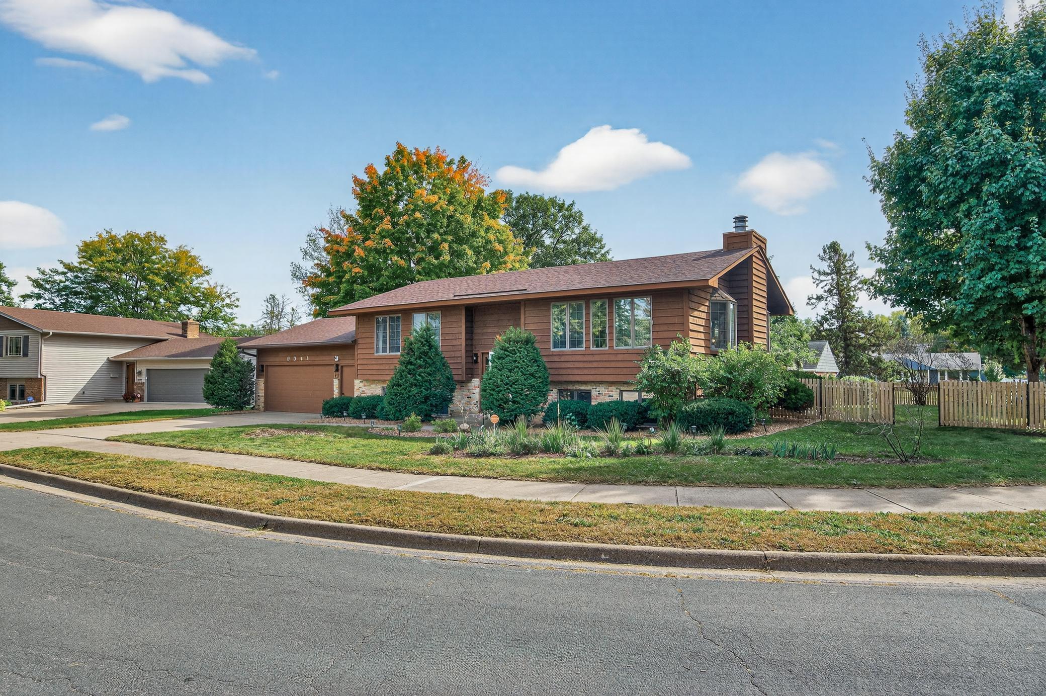 9941 Oakland Avenue S