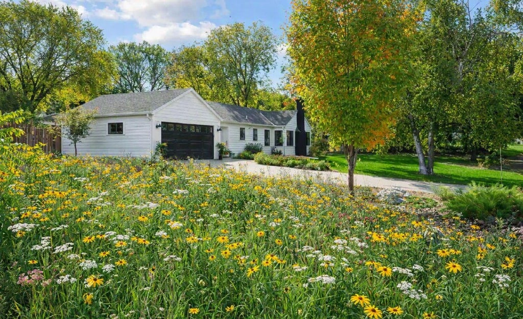 Photo of 3030 Quail Avenue N, Golden Valley, MN 55422 (MLS # 7161118)