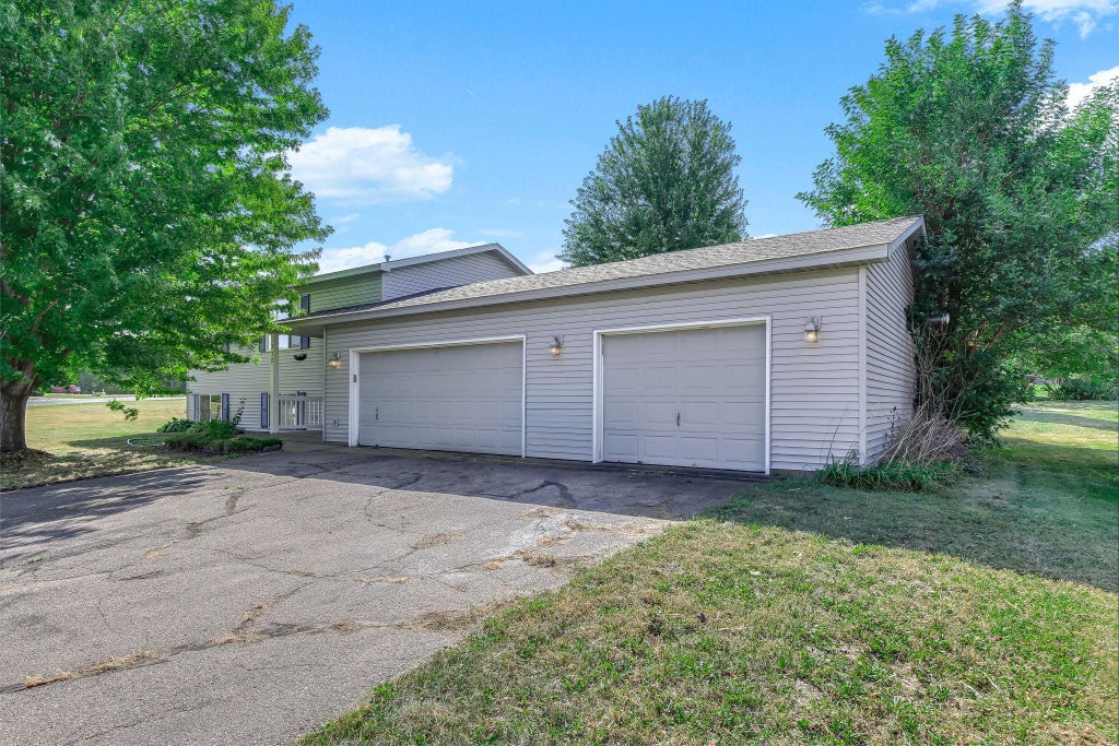 Photo of 332 Orshard Parkway W, Shakopee, MN 55379 (MLS # 7143254)