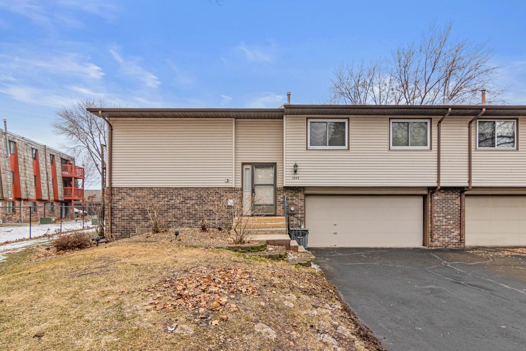 Photo of 1349 Ashland Place, Cambridge, MN 55008 (MLS # 7019026)