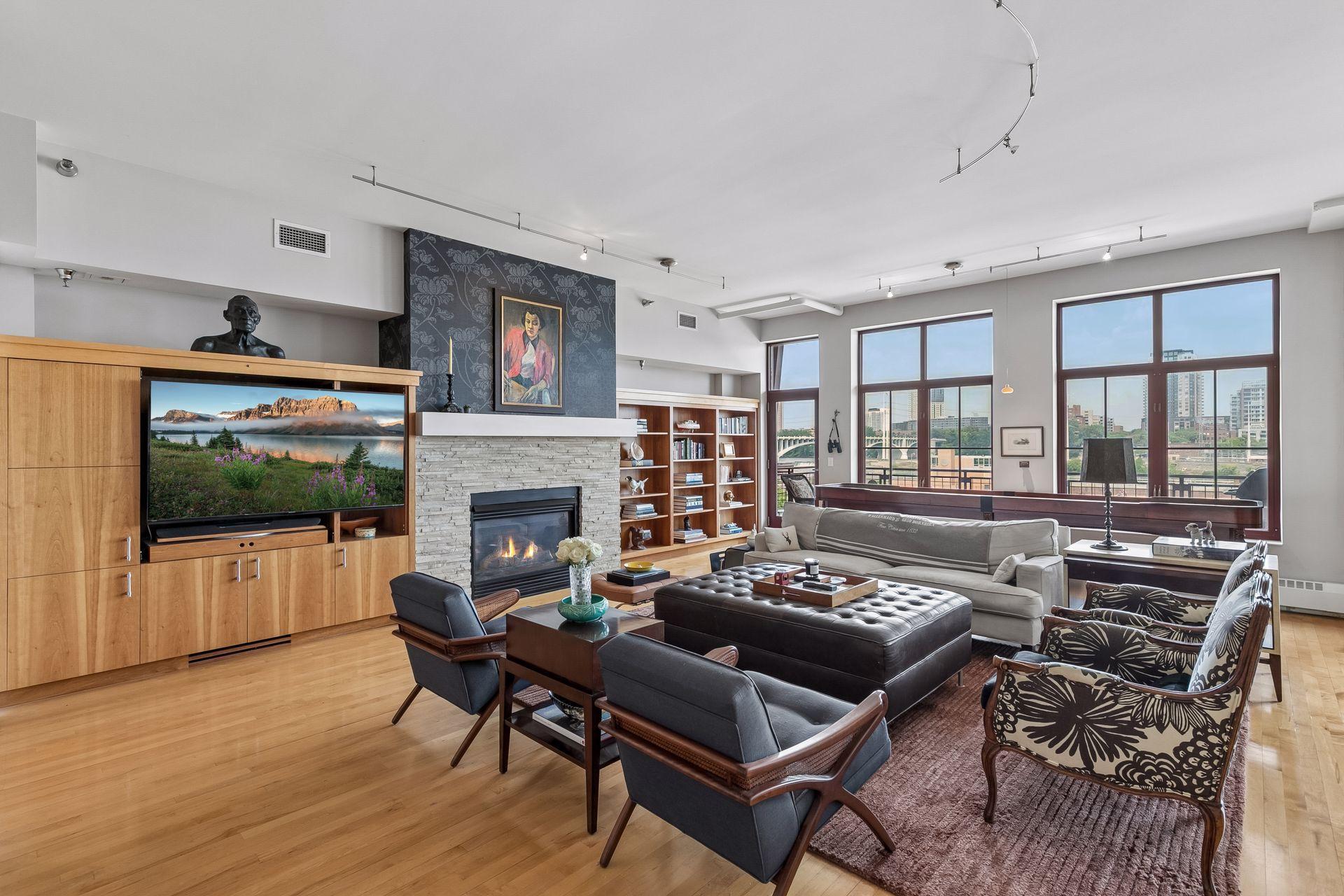 600 S 2nd Street S203