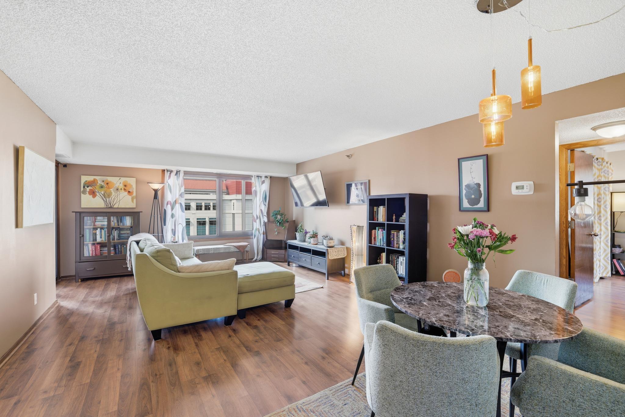 26 10th Street W 610