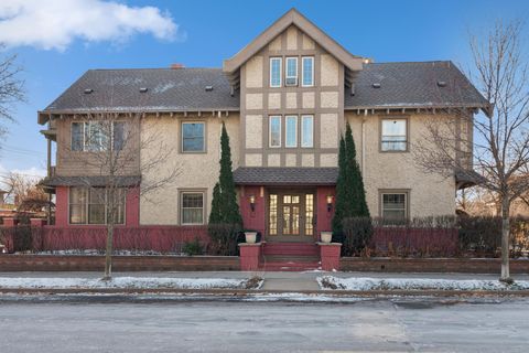 1121 Douglas Avenue Minneapolis MN 55403