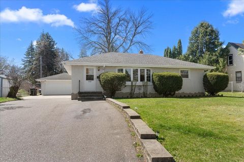 Photo of 2368 Holloway Avenue E, Maplewood, MN 55109 (MLS # 7060850)