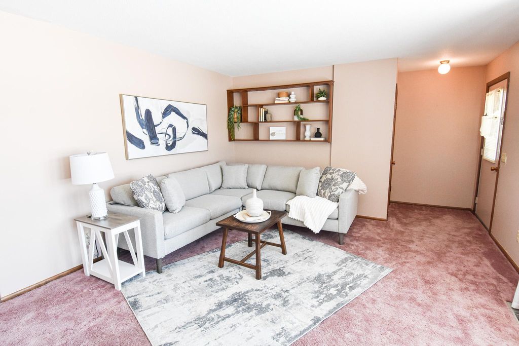 Photo of 302 Sherwood Avenue N, Thief River Falls, MN 56701 (MLS # 7050148)