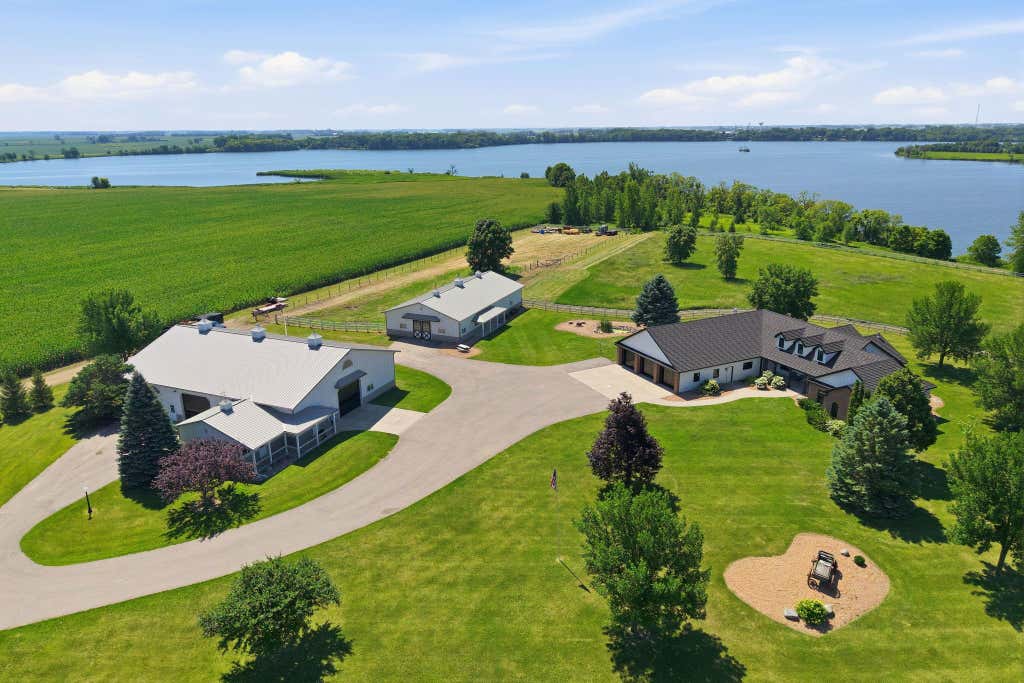 Photo of 46445 250 th Street, Gaylord, MN 55334 (MLS # 7116057)