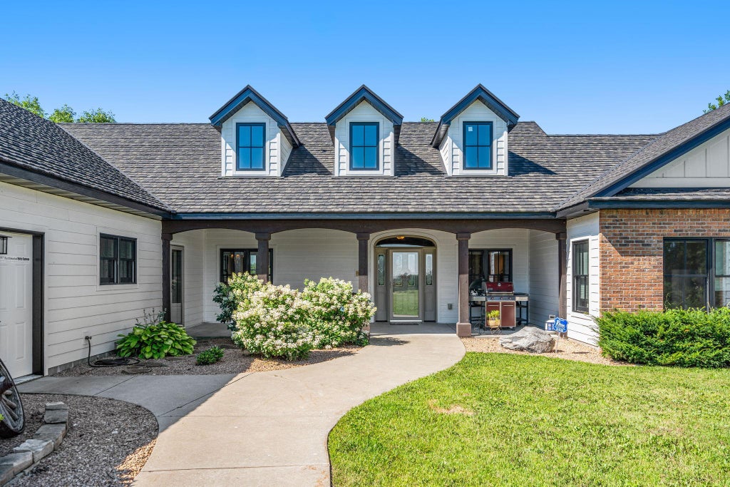 Photo of 46445 250 th Street, Gaylord, MN 55334 (MLS # 7116057)