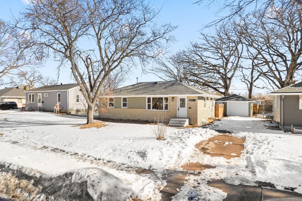 Photo of 5016 Penn Avenue N, Minneapolis, MN 55430 (MLS # 7016065)