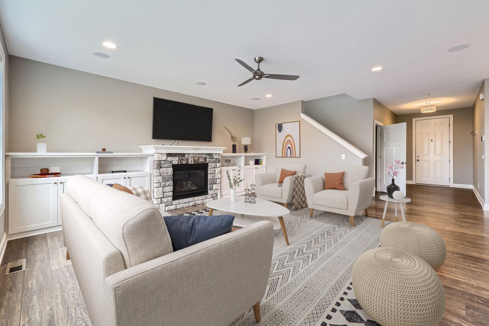 585 Jade Trail N