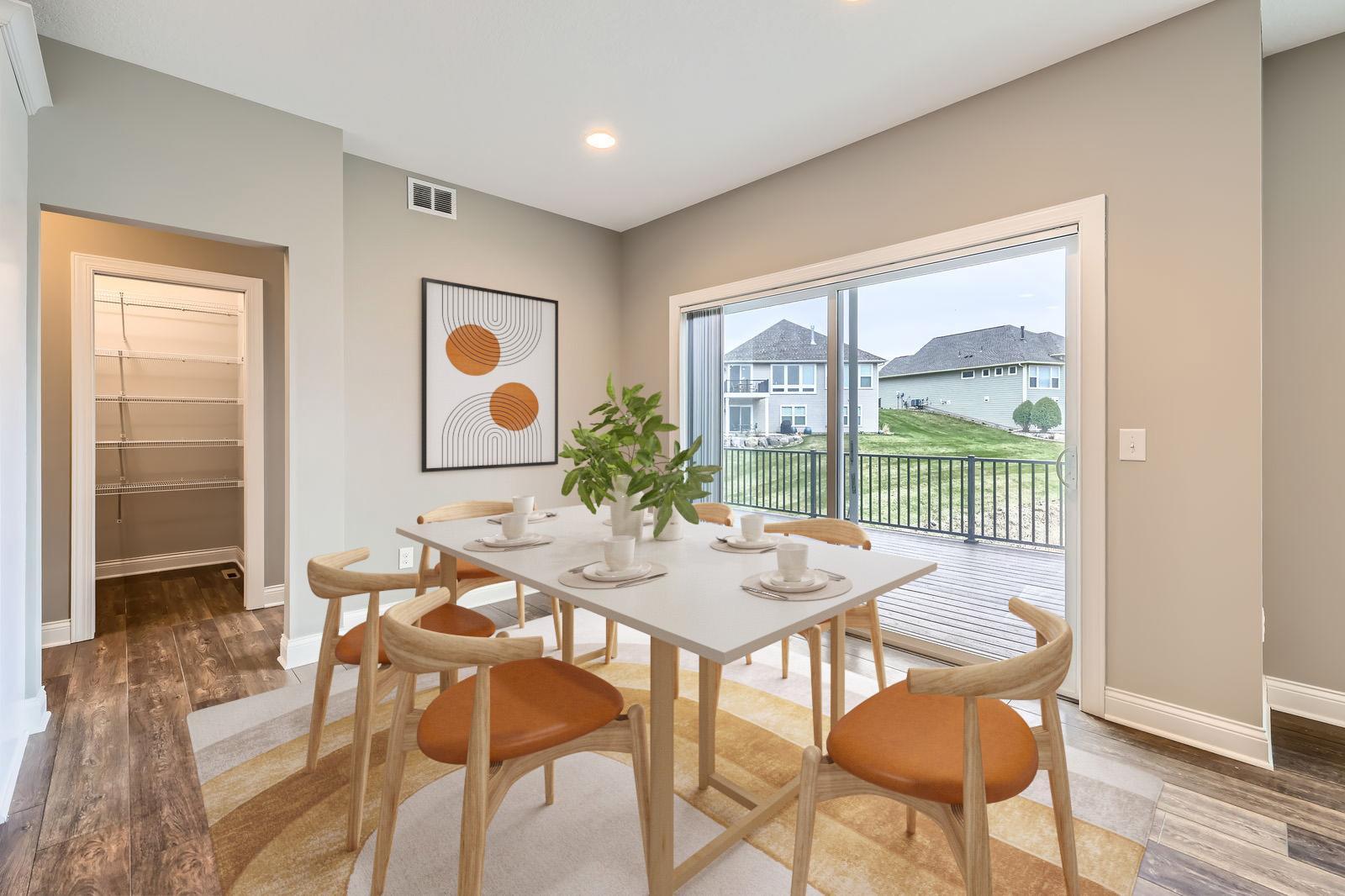 585 Jade Trail N