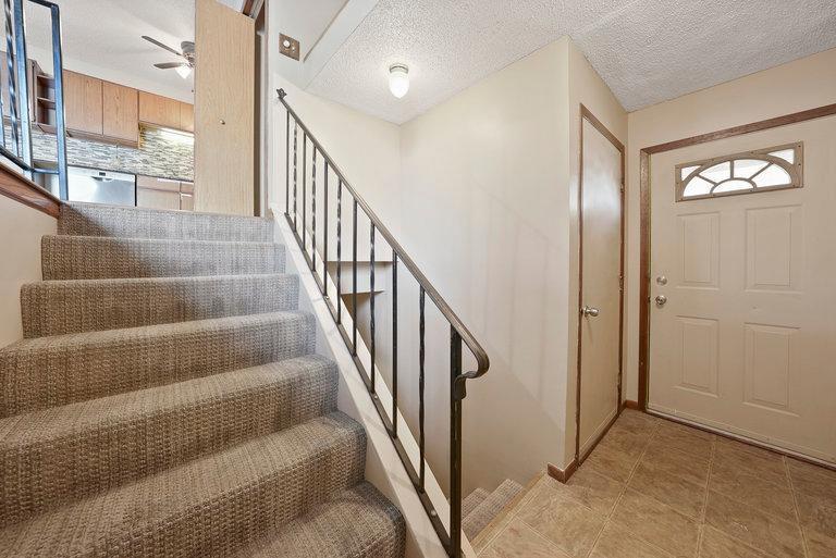 1707 Hallmark Avenue N