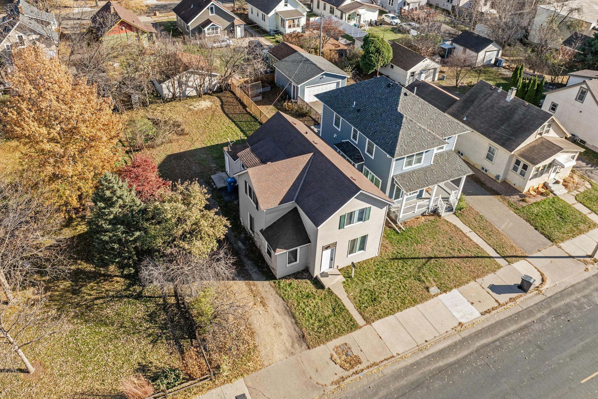 2527 Washington Street NE