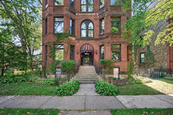 434 LAUREL AVE APT 2E, SAINT PAUL, MN 55102 - Image 5768f0d7a2c33fb69ce352d3d5e0f2bb/1266406742