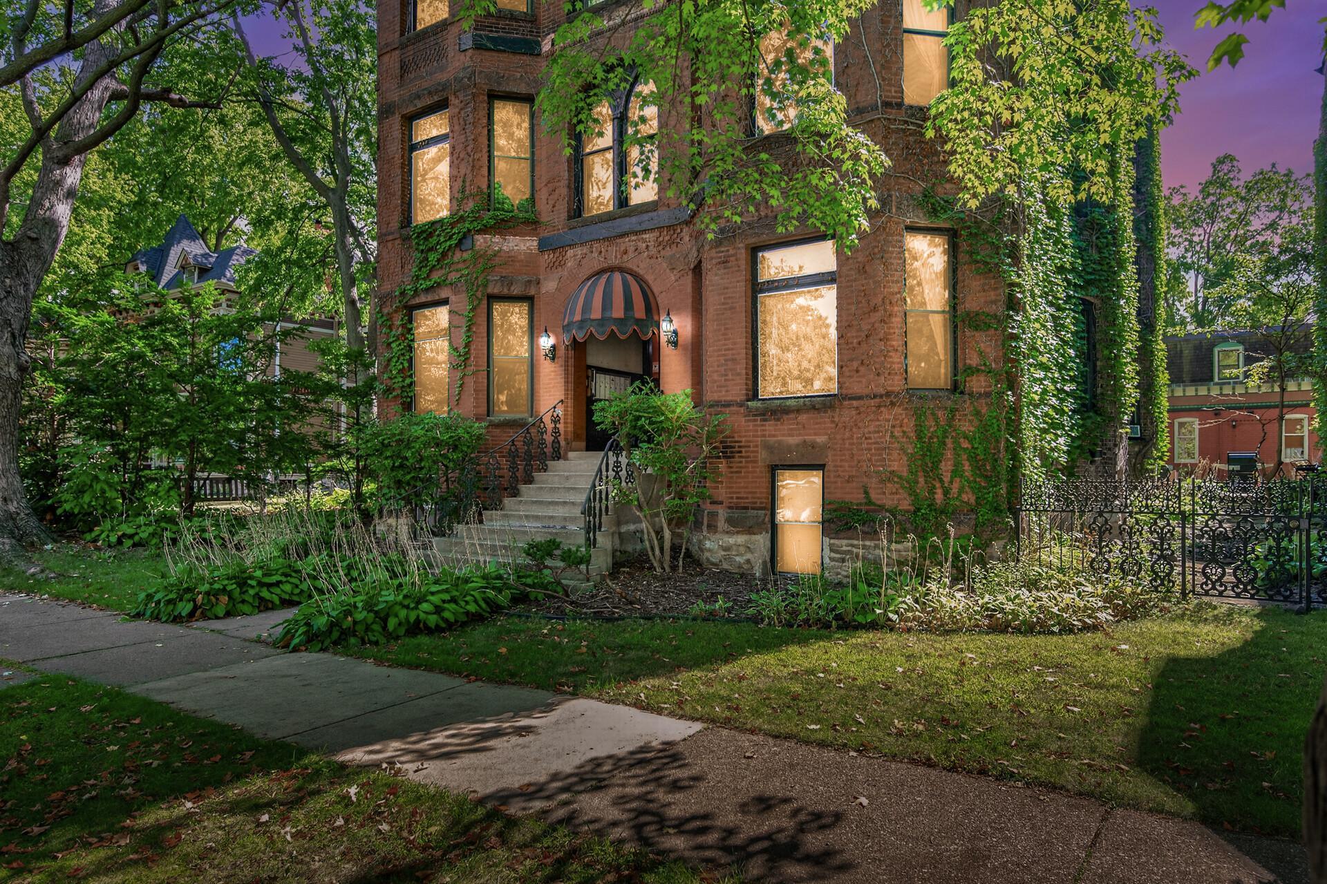 434 Laurel Avenue 2E