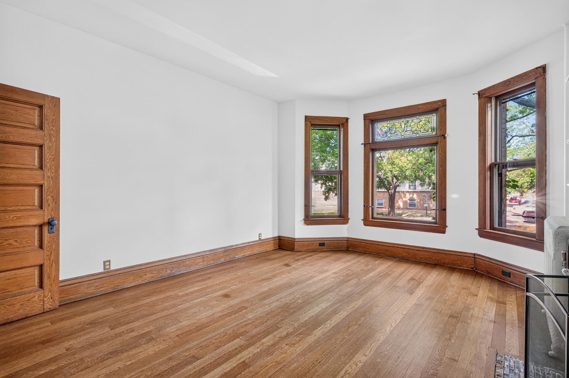 434 Laurel Avenue 2E