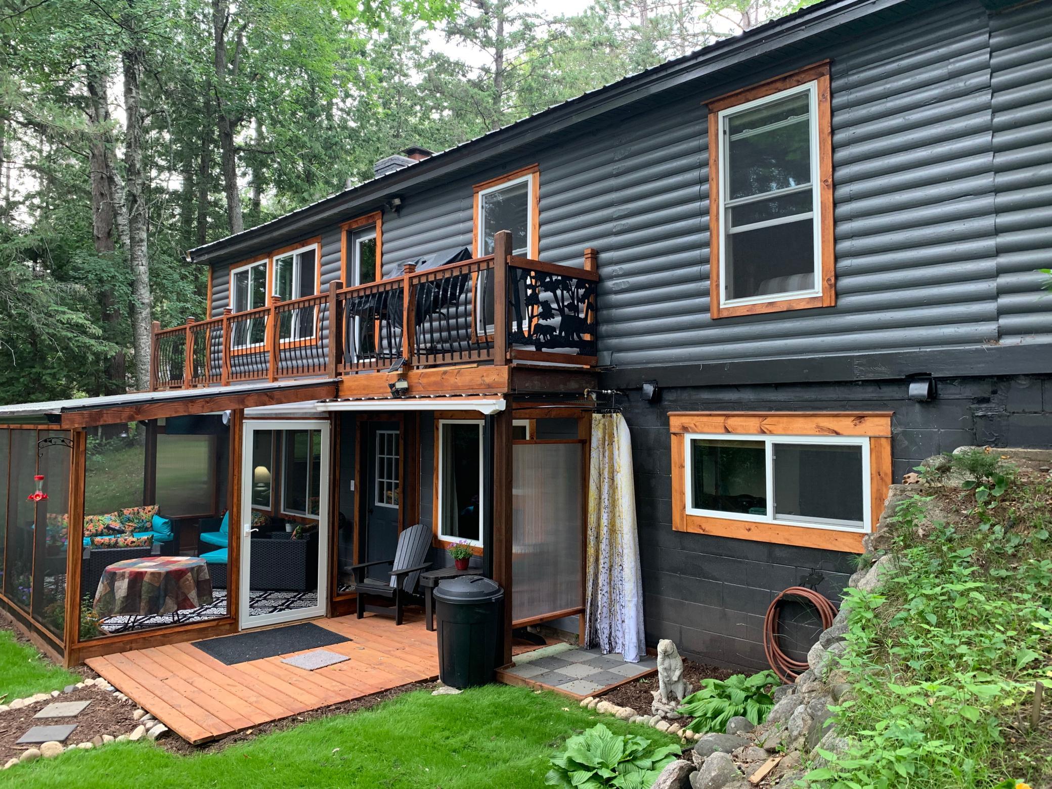 6189 Woods Bay Drive NE