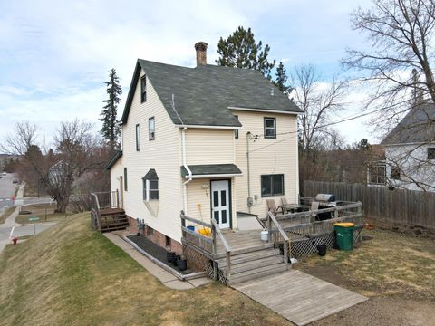 Photo of 101 Lakeview Boulevard, Coleraine, MN 55722 (MLS # 7059150)