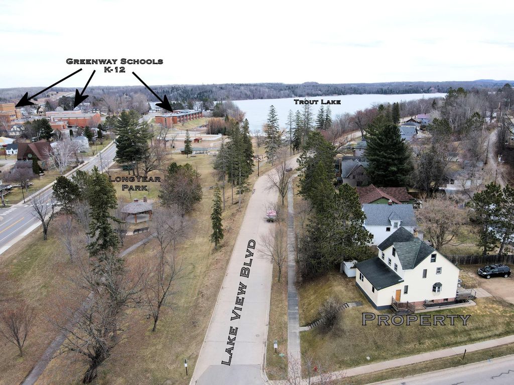 Photo of 101 Lakeview Boulevard, Coleraine, MN 55722 (MLS # 7059150)