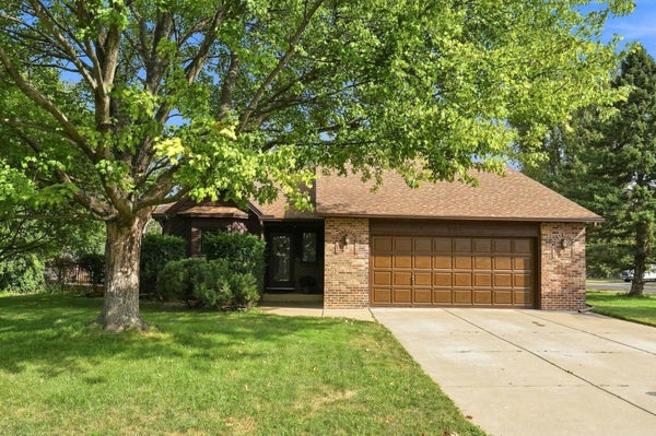 651 ALLEN AVE, SAINT PAUL, MN 55117 - Image 577f07afee3e154ab1e31d689c4e9ba2/3664248705