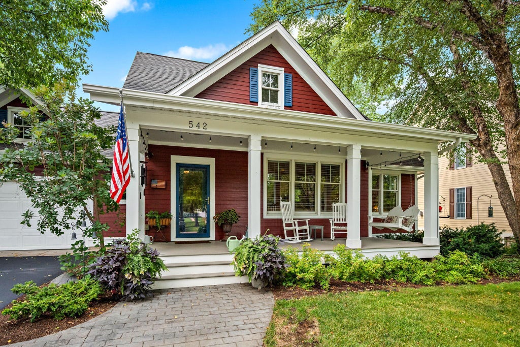 Photo of 542 Newman Trail, Stillwater, MN 55082 (MLS # 7128419)