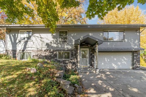 712 E 151st Street Burnsville MN 55306