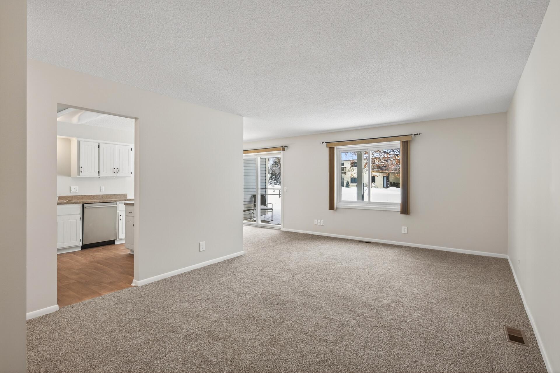 4339 Buckingham Court 1106