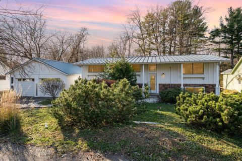 813 N Hamilton Street Saint Croix Falls WI 54024