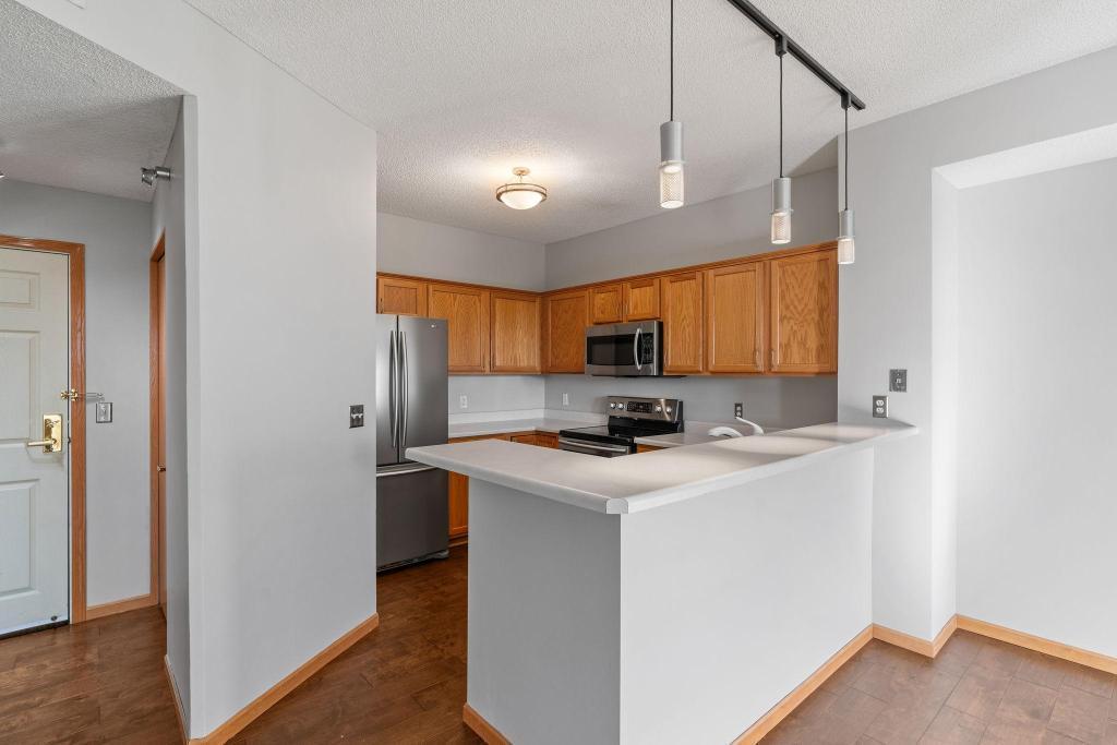 615 N 1st St 401