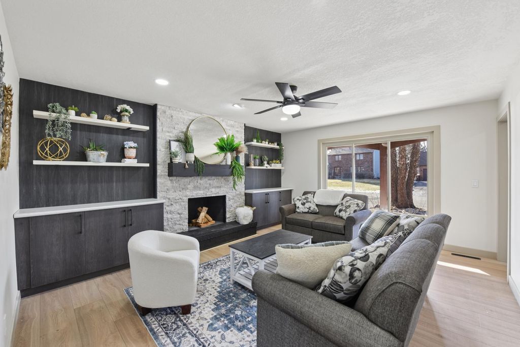 Photo of 3233 Churchill Court, Woodbury, MN 55125 (MLS # 7031400)